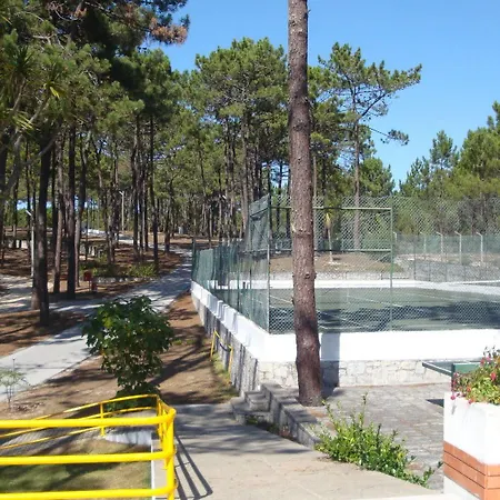 Orbitur Valado Bungalows Caravan Park 3* Nazaré