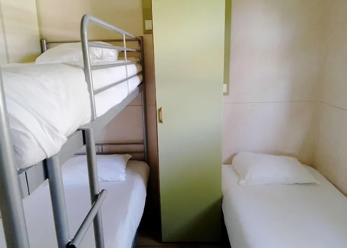 فندق Orbitur Valado Bungalows Caravan Park نازاريه